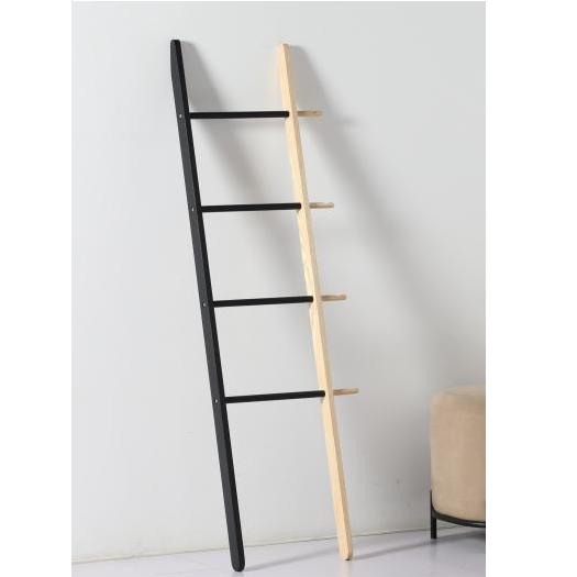 Step ladder clothes rack.B282